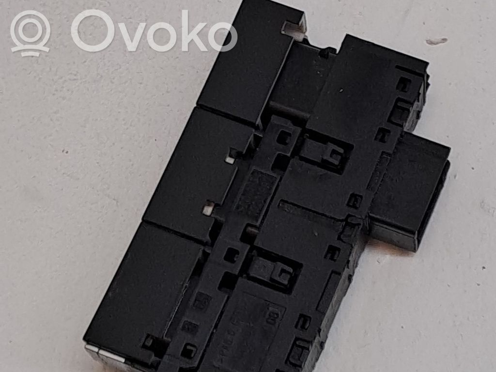 Steuergerät   5G1927137NWZU