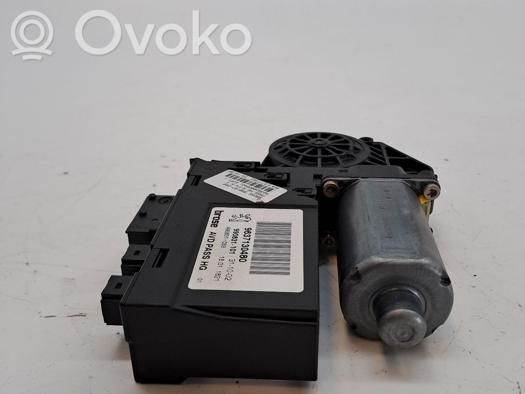 Peugeot 307 Motorino alzacristalli della portiera anteriore 