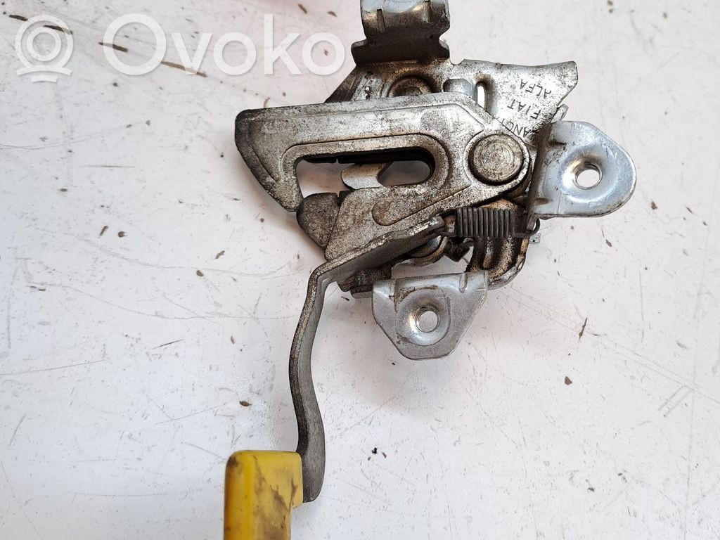 Cerradura de capó   51963204