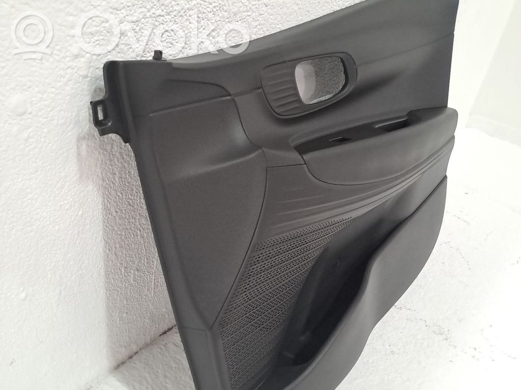 Hyundai Bayon Etuoven verhoilu 