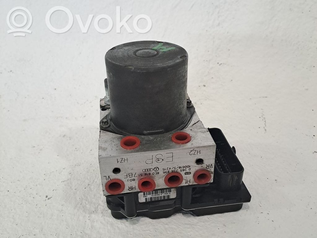 Unidad de control/módulo del ABS   8E0614517BG