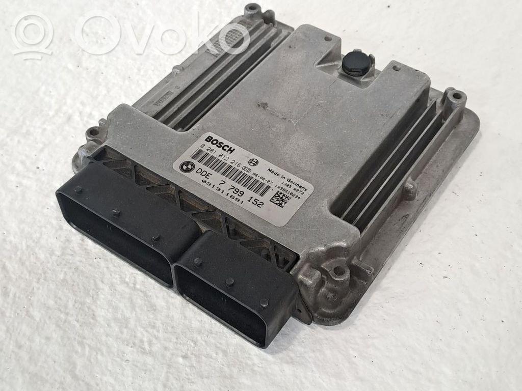 Unidad de control/módulo ECU del motor   7799152