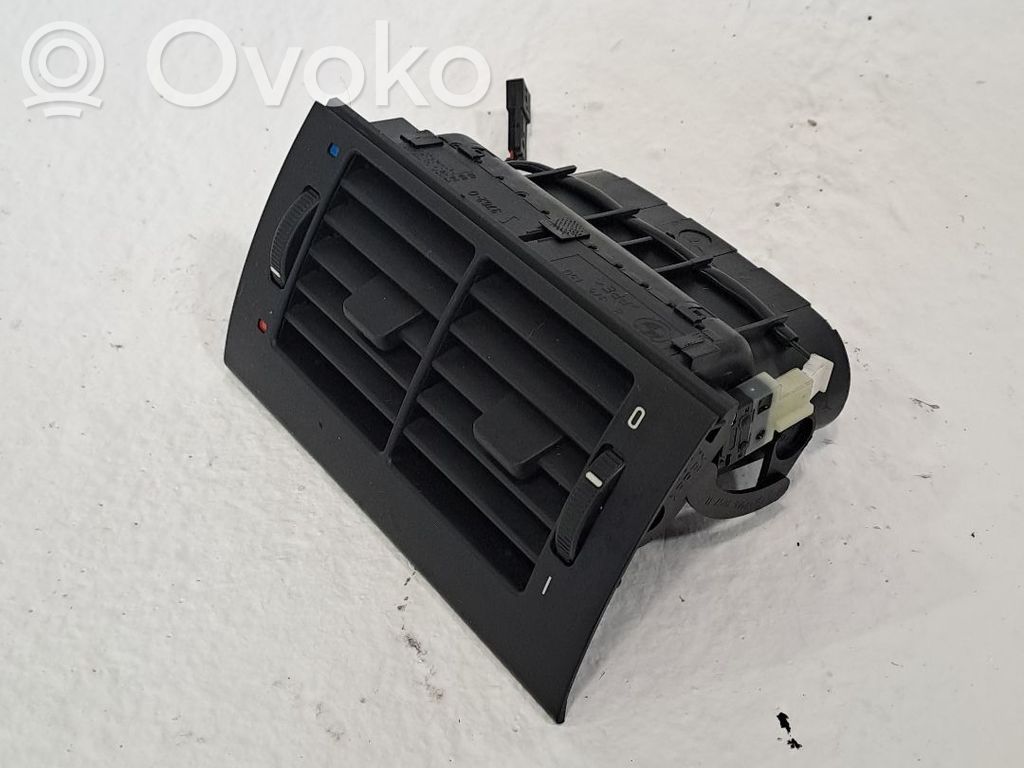 Ramă grilă ventilație bord   64228376150