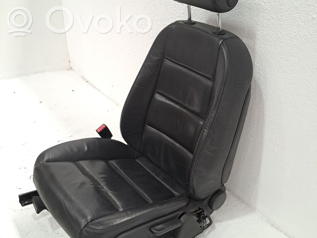 Kuljettajan istuin   8E0881105BH