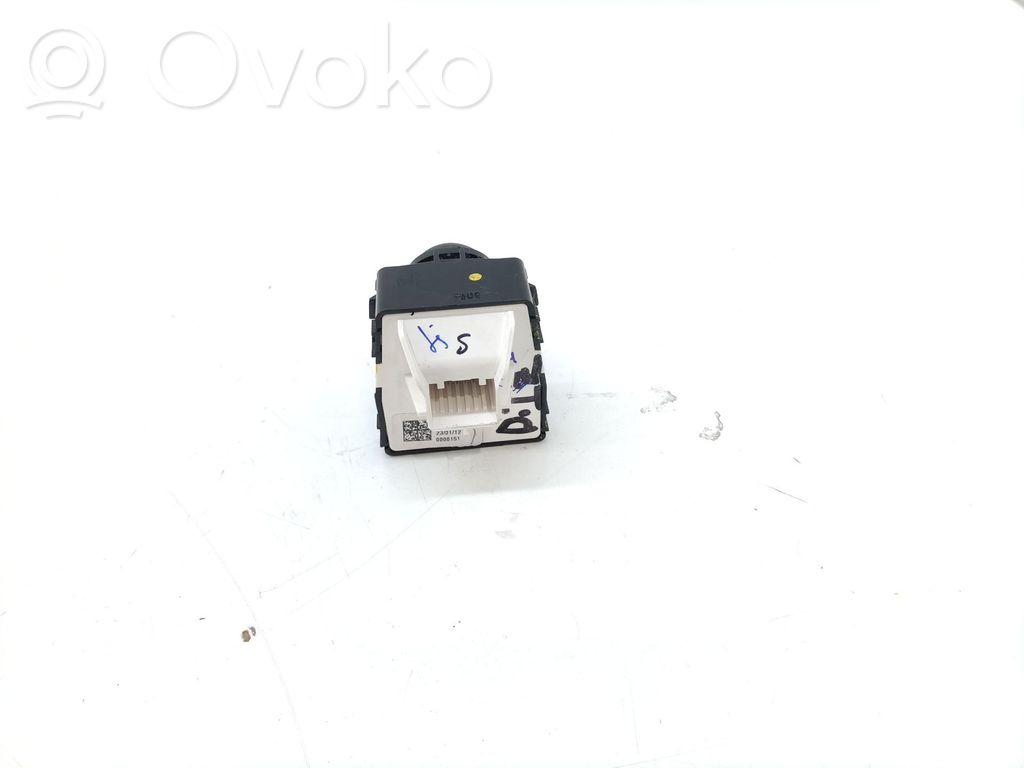 Interruttore specchietto retrovisore   93530BV010