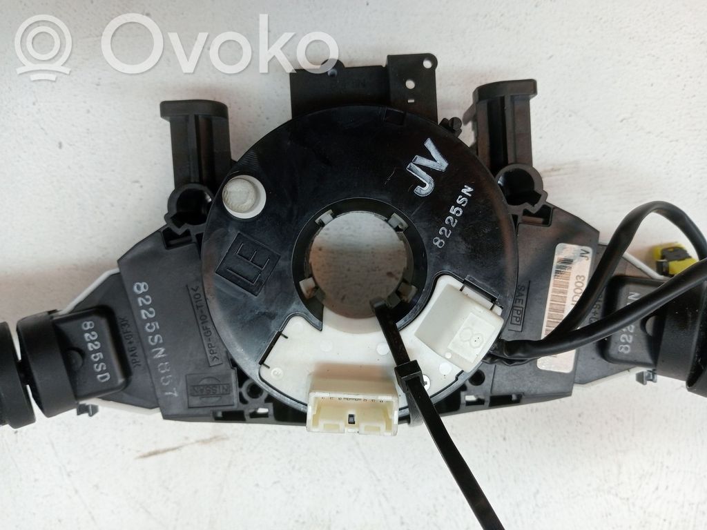 Nissan Qashqai Butoane/comutatoare pe volan 