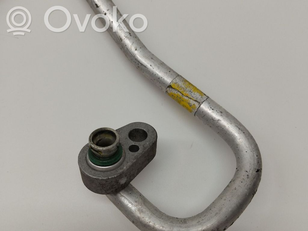 Manguito/racor flexible para A/C   977623X000