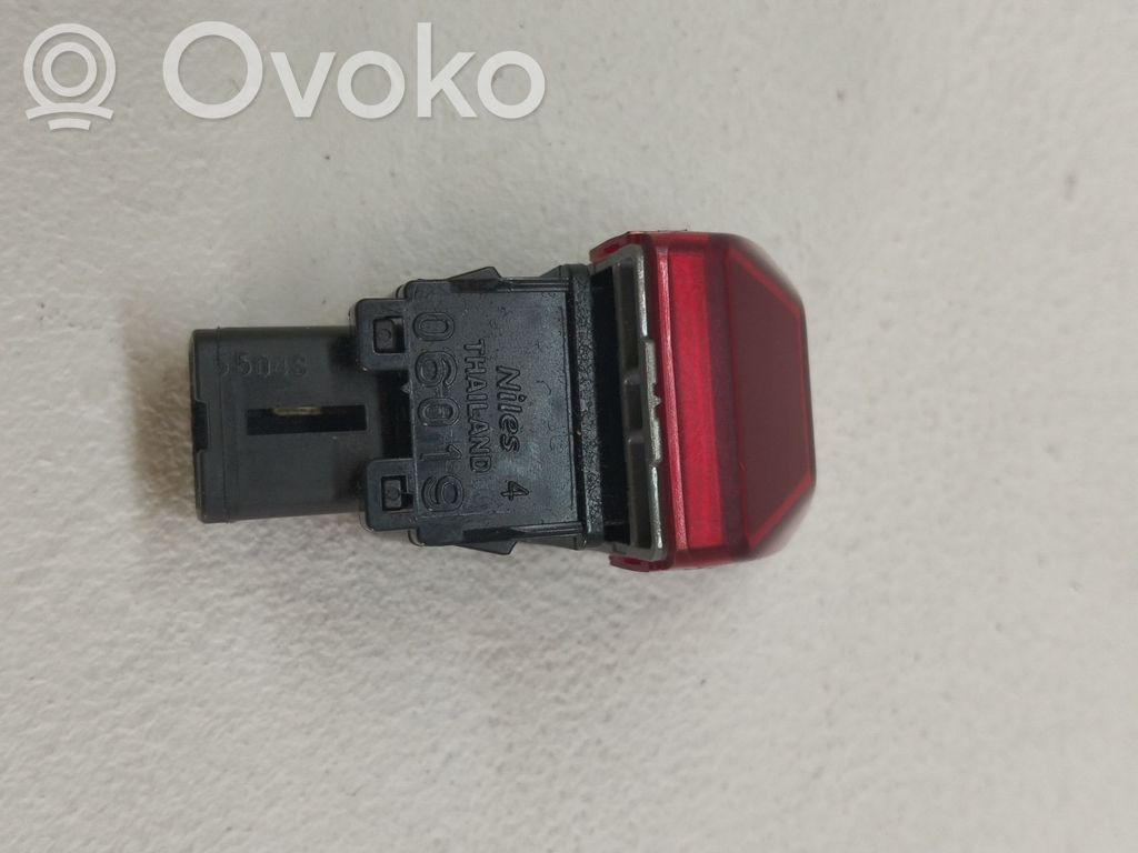 Schalter Warnblinkanlage   83037VA000