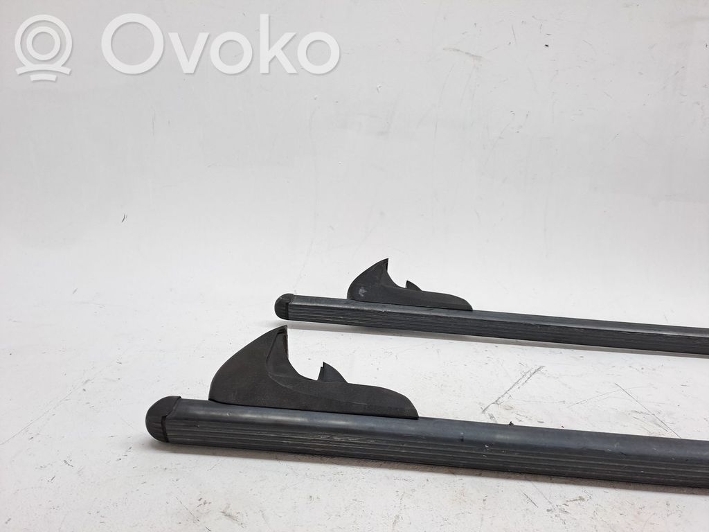 Kattokisko   8361L8,8361L9