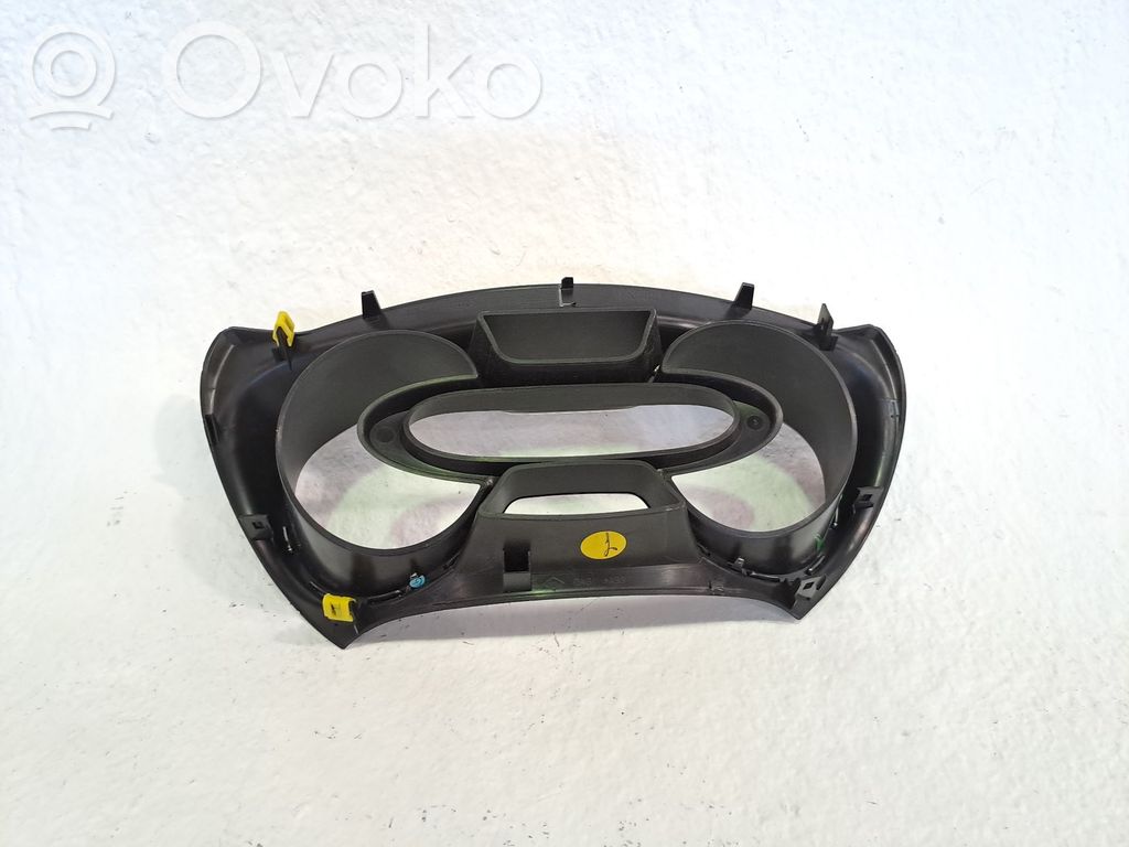 Otras partes del panel de instrumentos   682504768R,682502818R