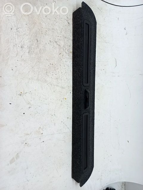 Aizkars   5M0868077A