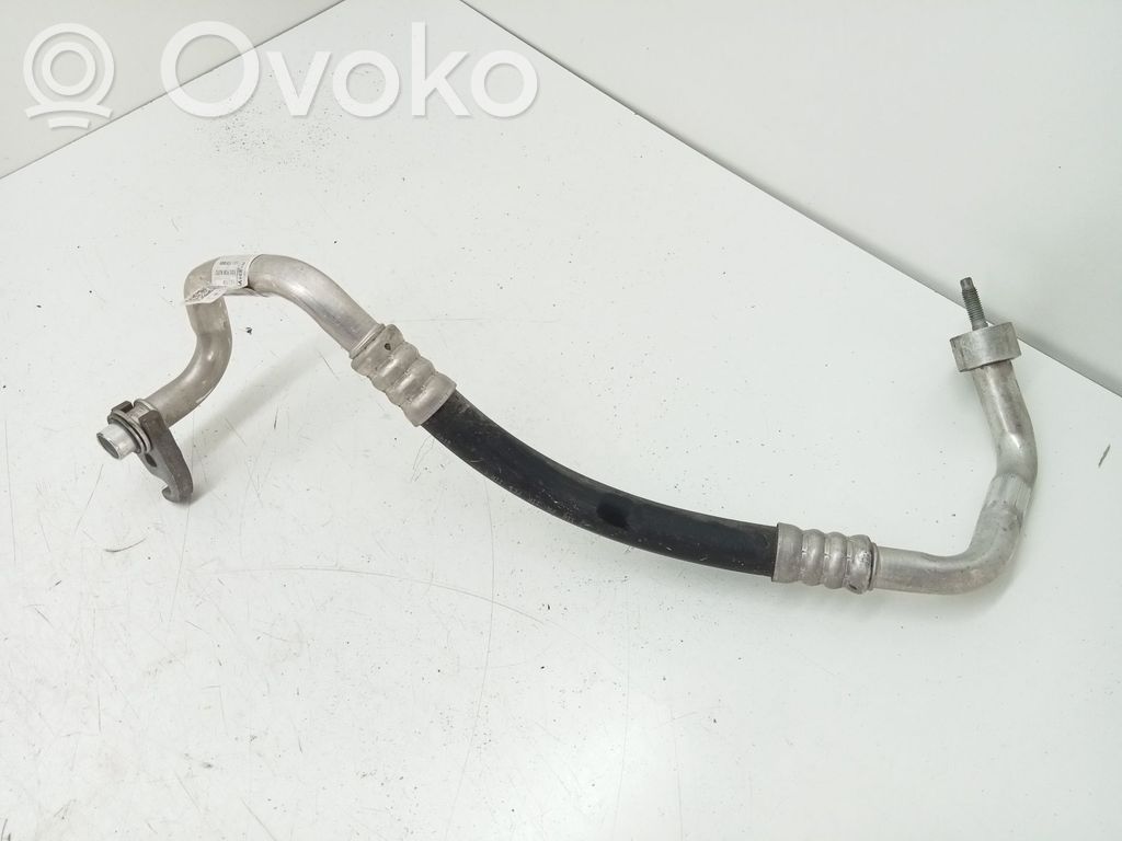 Manguito/racor flexible para A/C   2497480,H1BH19N617AK
