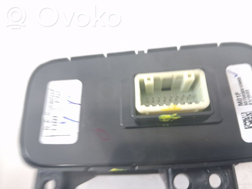 Hyundai i20 Active Interruptores/botones de la columna de dirección 