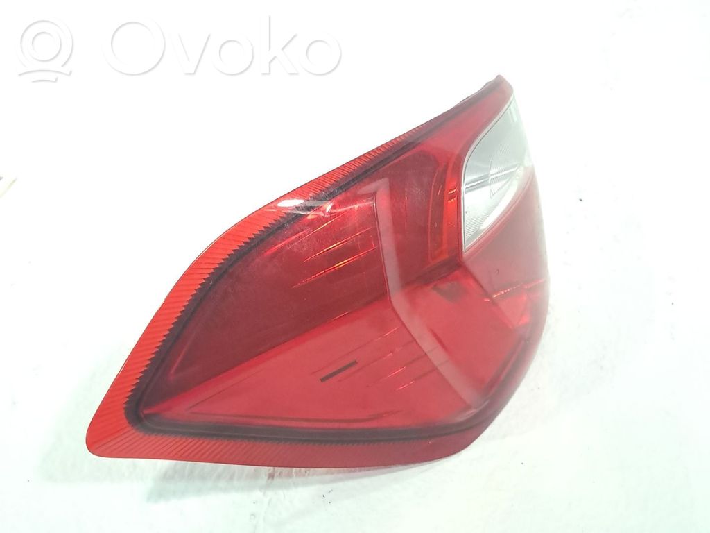 Ford Ecosport Takavalon polttimo 