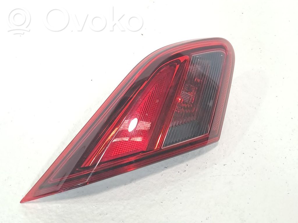 Lámpara de faros/luces traseros   39012629