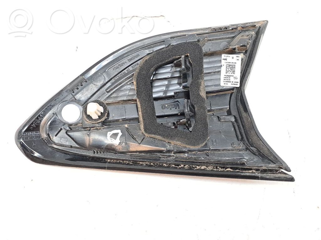 Opel Corsa E Лампочка 