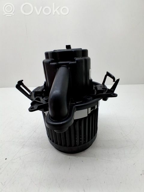 Heizungslüfter   272101005R