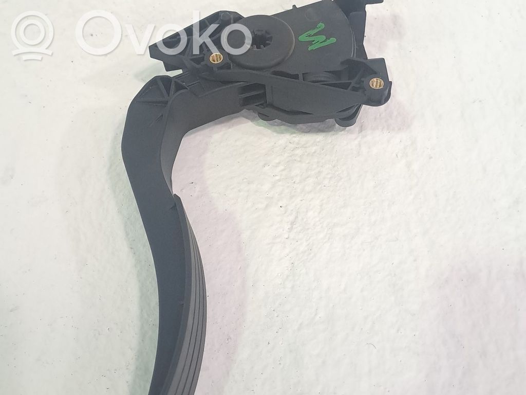 Pedală accelerație   180029347R