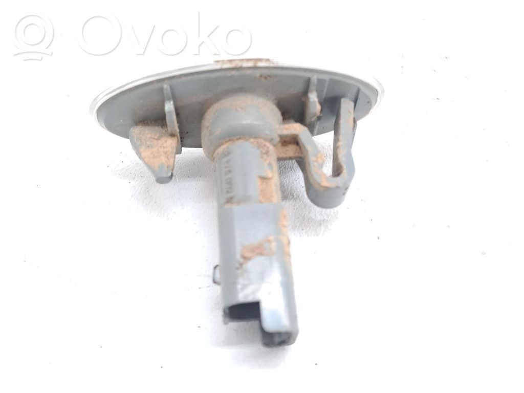Opel Vivaro Semnalizator bară față