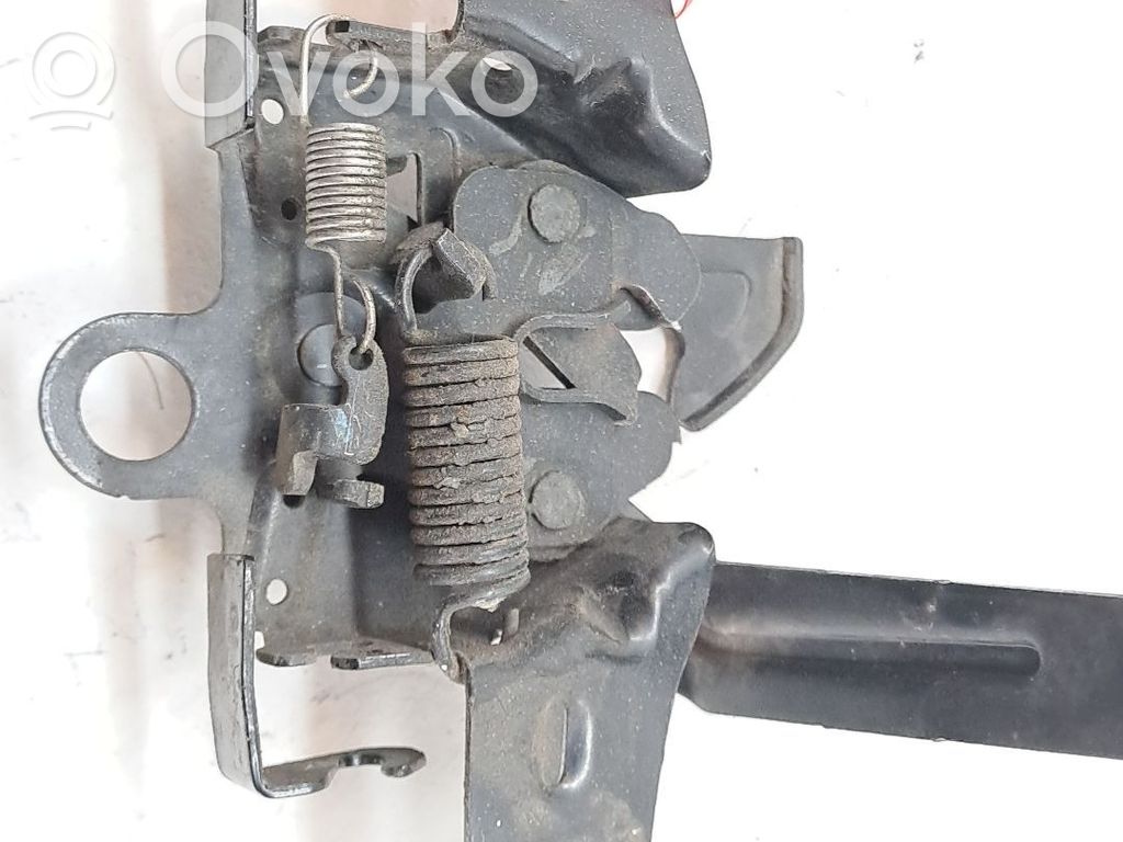 Nissan Micra Cârlig/ureche fixare 