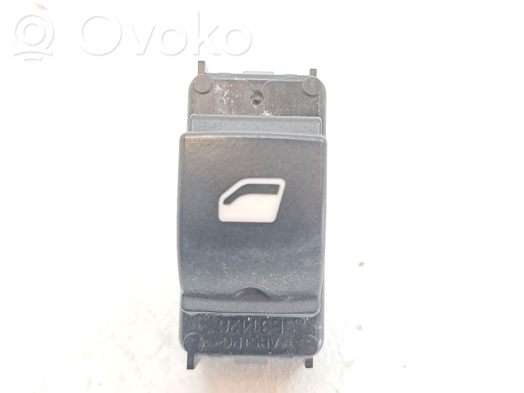 Toyota ProAce City Comutator comandă geamuri electrice 