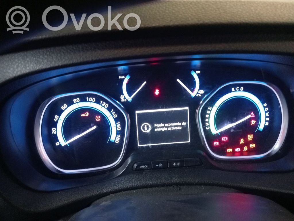 Toyota ProAce City Nopeusmittari (mittaristo)