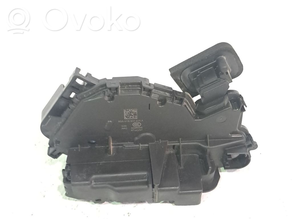 Skoda Fabia Mk3 (NJ) Încuietoare ușă spate 
