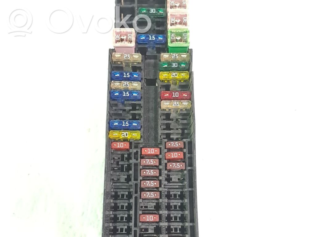 Módulo de fusible   6C0937615A