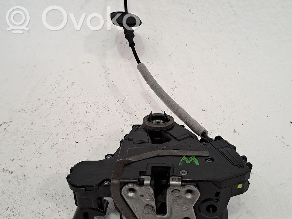 Cerradura de puerta delantera   805033719R