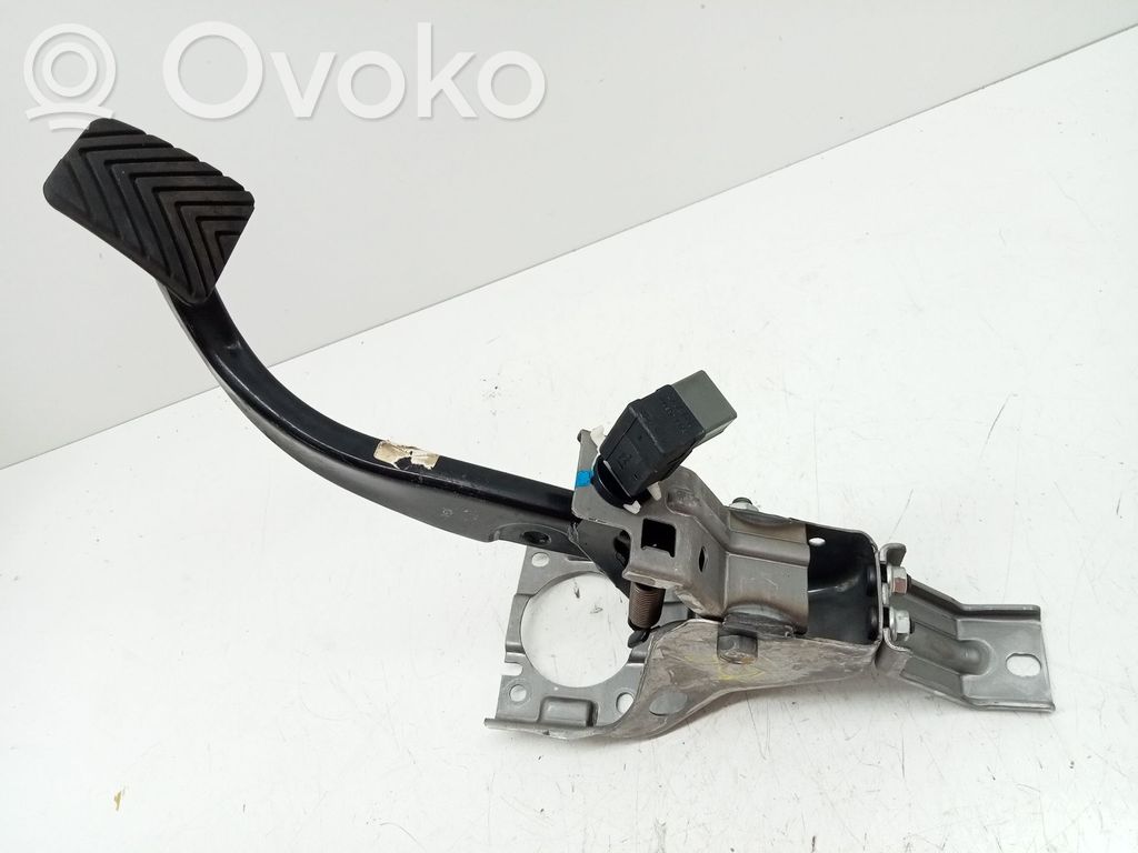Pedal de freno   328003X100