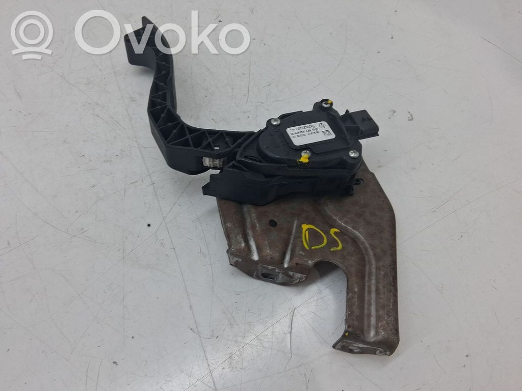 Pedal del acelerador   180022703R