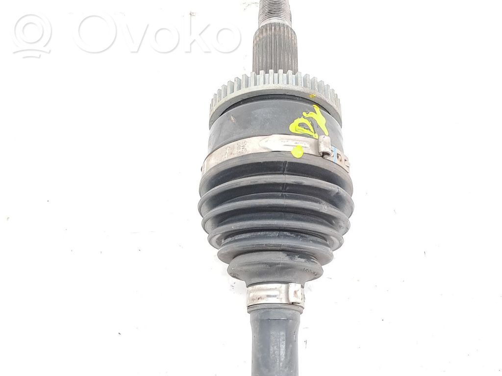 Etuvetoakseli   49500D7700
