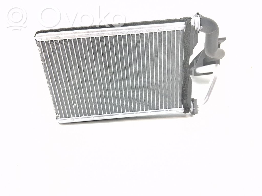 BMW 1 E81 E87 Ilmastointilaitteen sisälauhdutin (A/C) 