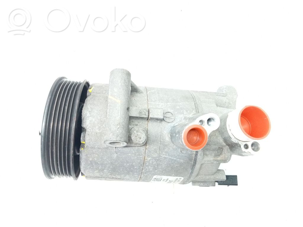 Volkswagen Tiguan Compressore aria condizionata (A/C) (pompa)