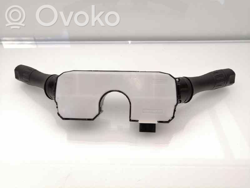 Nissan Qashqai Boutons / interrupteurs volant