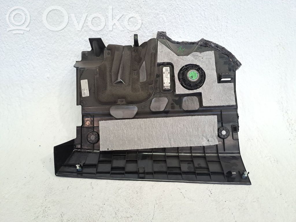 BMW 1 F20 F21 Alte piese de sub caroserie 