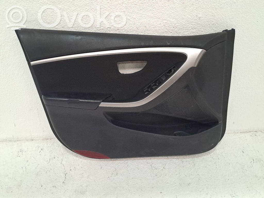 Hyundai i30 Panou tapițerie ușă față 