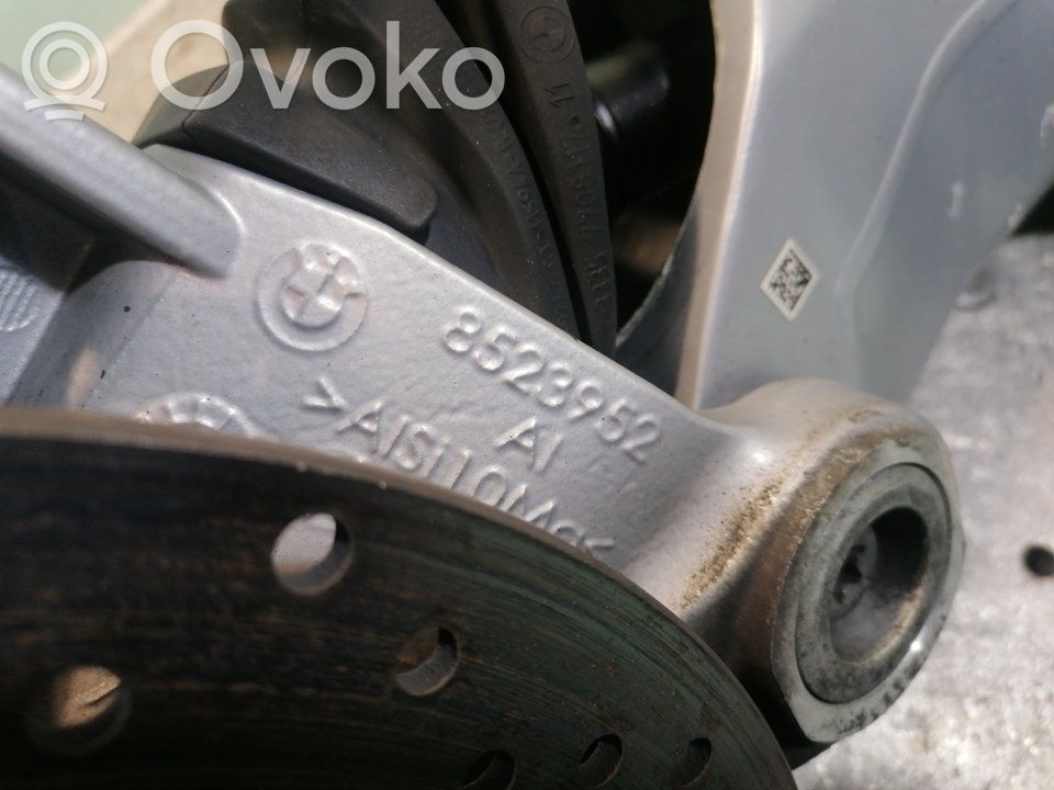 Mazda 1200 Sottotelaio posteriore 