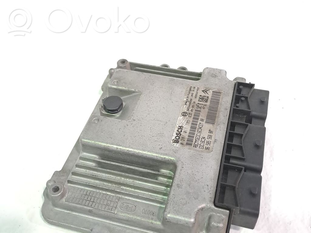 Engine control unit/module ECU   1939AX