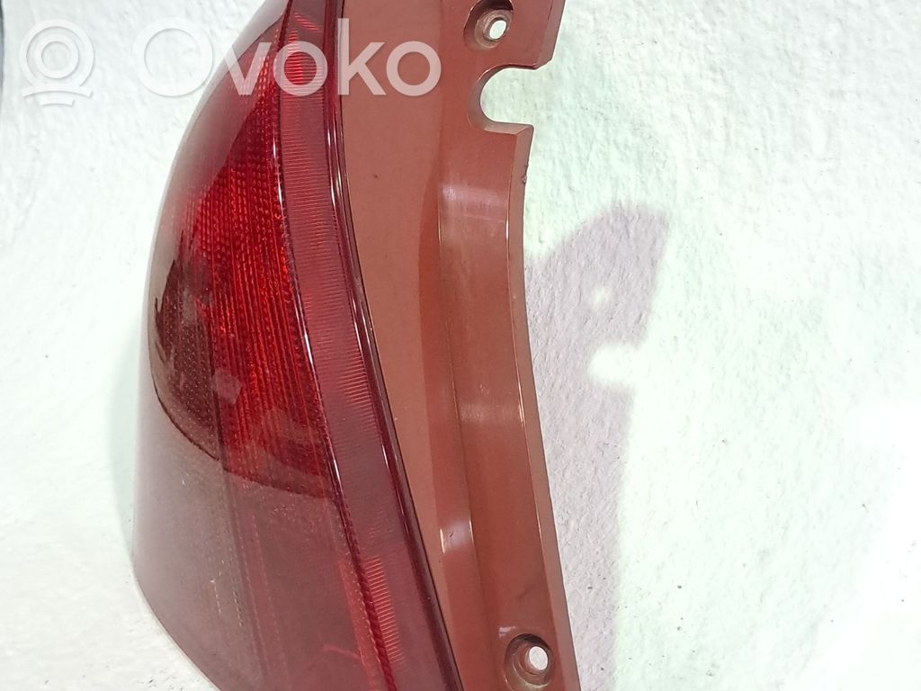 Suzuki Swift I Takavalon polttimo 