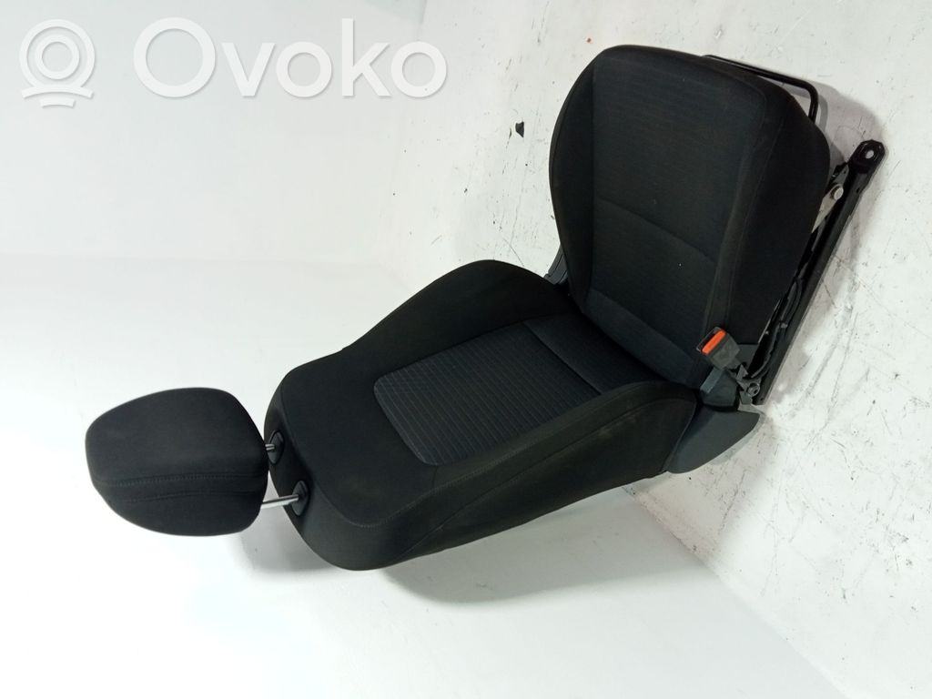 Hyundai i20 Active Priekinė vairuotojo sėdynė 