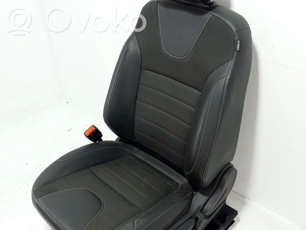 Ford Kuga II Front driver seat 