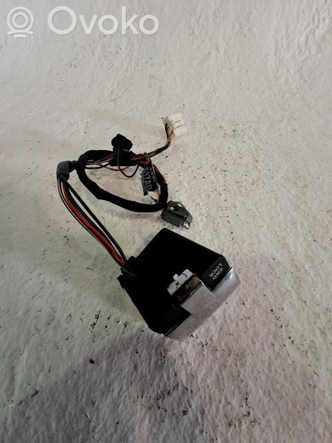 Other switches/knobs/shifts   5107932AA