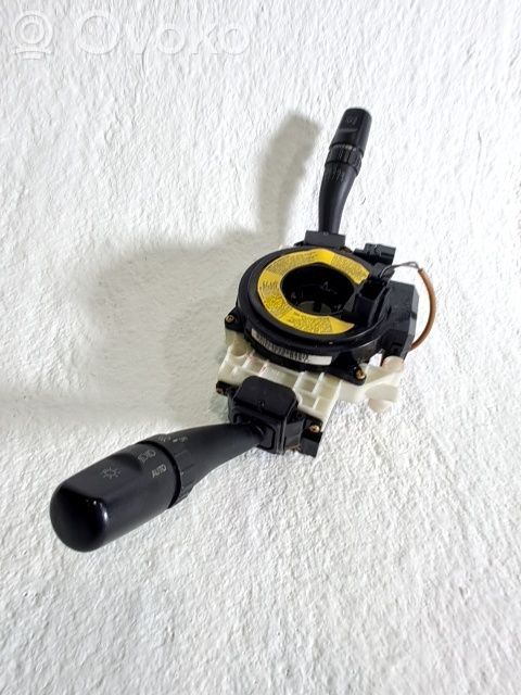 Leva indicatori   934003F300,934903F000