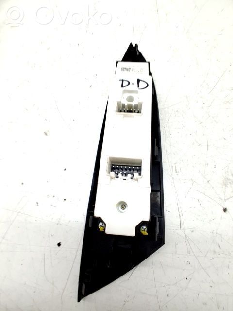 Elektrisko logu slēdzis   BCD166350B