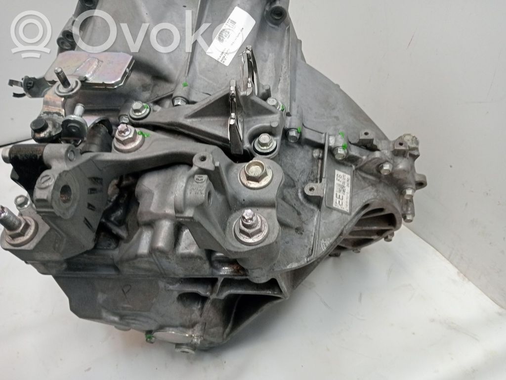 Caja de cambios manual de 5 velocidades   D60103000