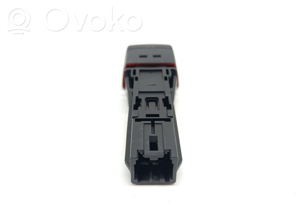 Comutator lumini pericol   D651664H0