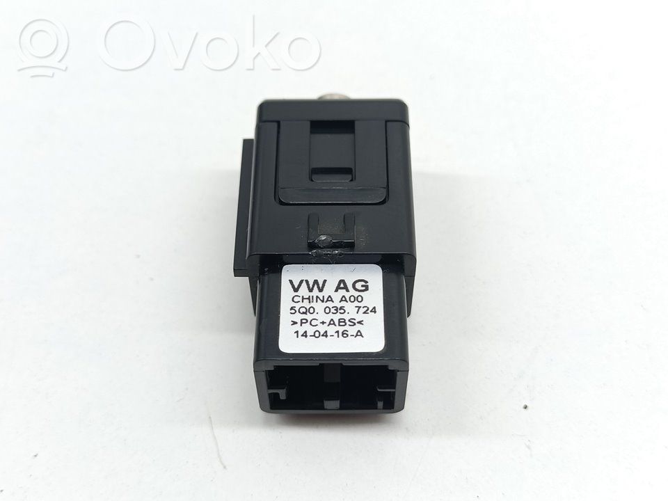 Skoda Octavia Mk3 (5E) Modul de control caroserie central 