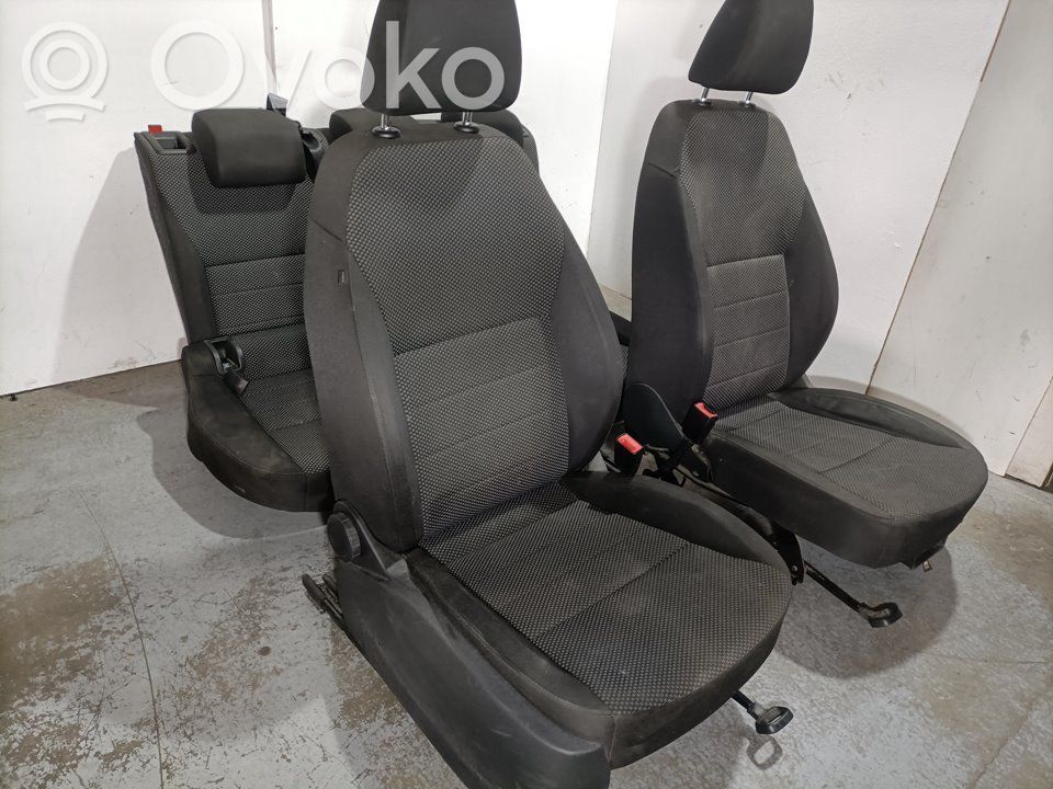 Skoda Octavia Mk3 (5E) Turvatyynysarja paneelilla 