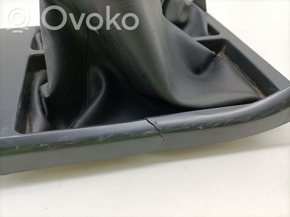 Nissan Terrano Drążek / Pokrętło zmiany biegów 